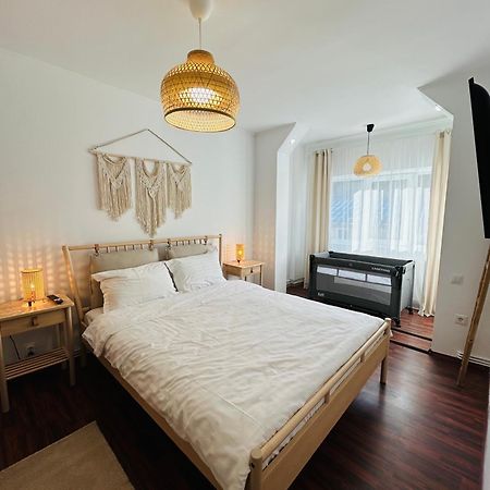 Delis Apartment Синая Екстериор снимка